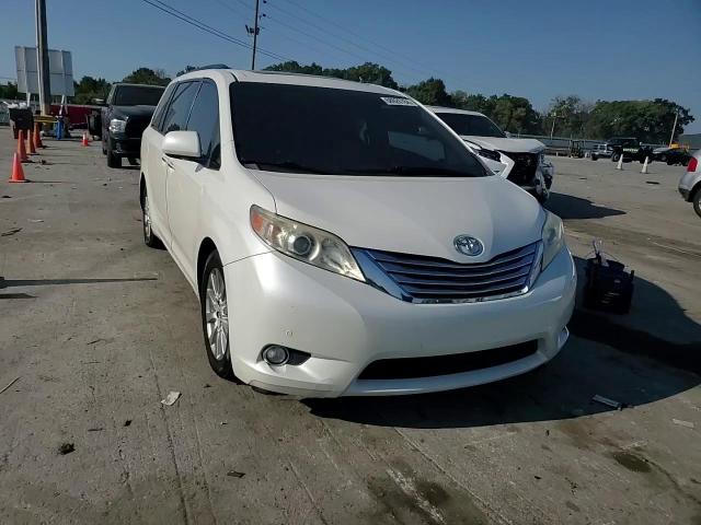 2011 Toyota Sienna Xle VIN: 5TDYK3DC9BS086119 Lot: 68926784