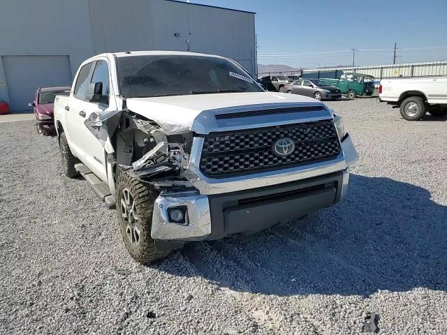 2019 Toyota Tundra Crewmax Sr5 VIN: 5TFDY5F15KX864947 Lot: 68953954