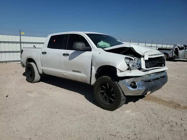 5TFEM5F1XAX016786 2010 Toyota Tundra Crewmax Sr5