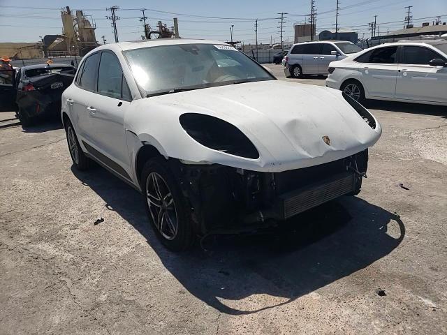 2017 Porsche Macan VIN: WP1AA2A54HLB04703 Lot: 66698224