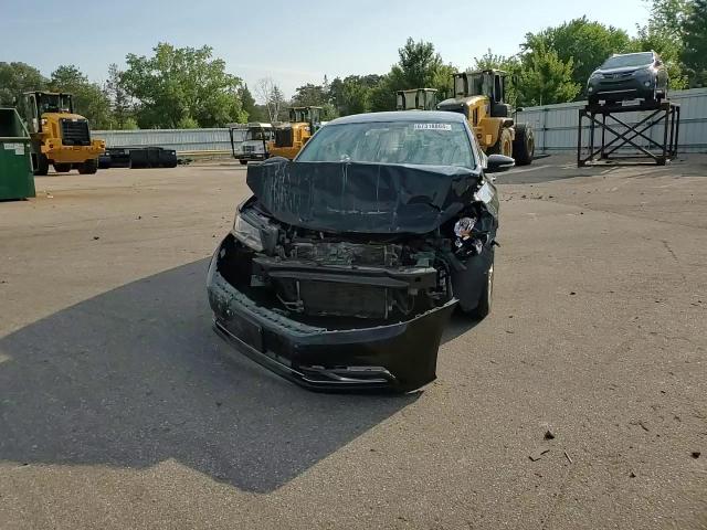 2016 Volkswagen Passat - Image 11