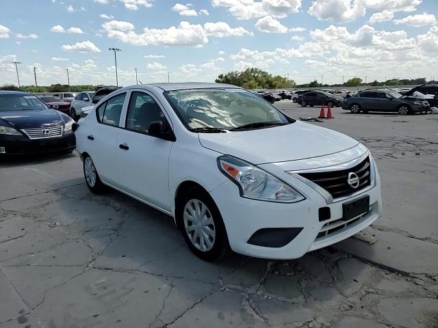 2015 Nissan Versa S VIN: 3N1CN7APXFL929744 Lot: 67761214