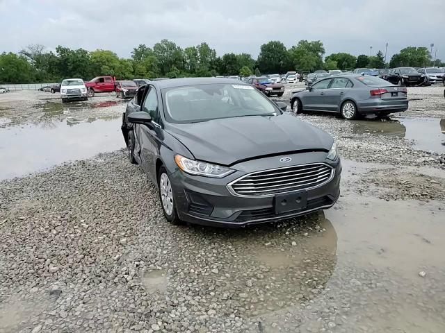 2019 Ford Fusion S VIN: 3FA6P0G72KR130265 Lot: 63057784