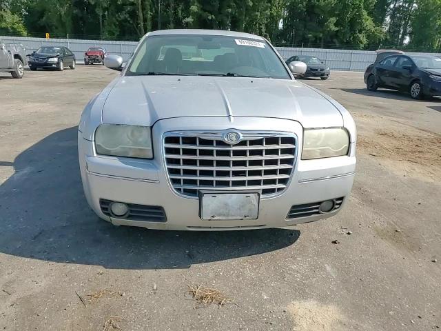 2007 Chrysler 300 Touring VIN: 2C3KA53G87H692238 Lot: 69198324