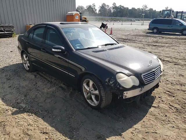 2004 Mercedes-Benz C 230K Sport Sedan VIN: WDBRF40J64F528102 Lot: 68839254