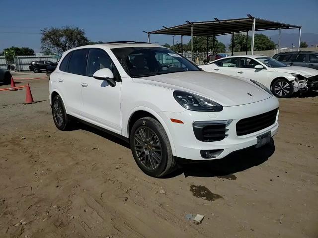 2017 Porsche Cayenne VIN: WP1AA2A28HKA83950 Lot: 69931694