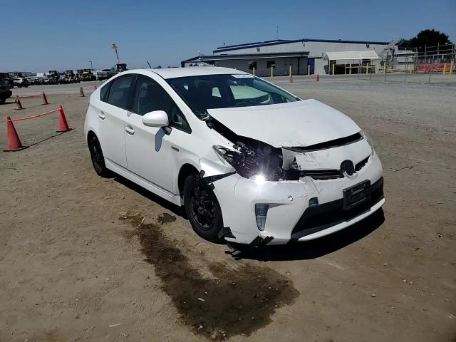 JTDKN3DU2E1777094 2014 Toyota Prius