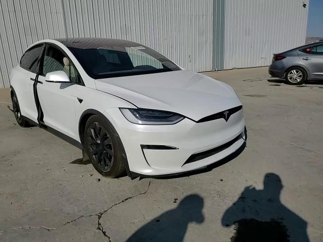 2022 Tesla Model X VIN: 7SAXCBE62NF335626 Lot: 69227954