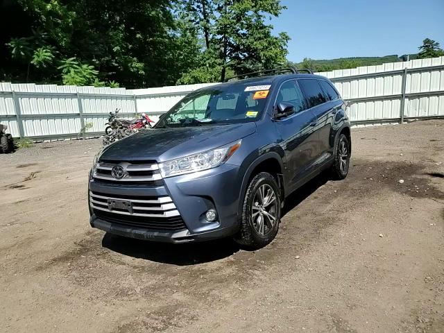 2019 Toyota Highlander Le VIN: 5TDBZRFH3KS946822 Lot: 69621014