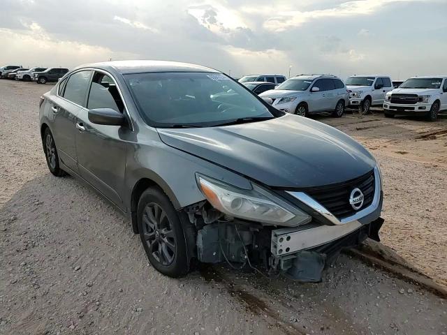 2018 Nissan Altima - Image 11