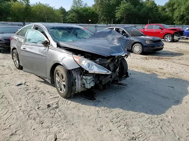 2014 Hyundai Sonata - Image 11