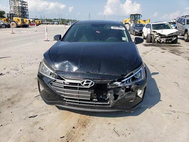 2019 Hyundai Elantra Se VIN: 5NPD74LF0KH420772 Lot: 66070054