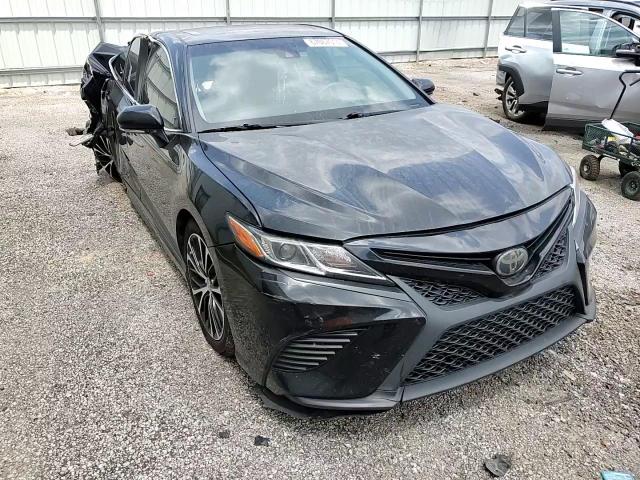 2018 Toyota Camry L VIN: JTNB11HK7J3000767 Lot: 67067014