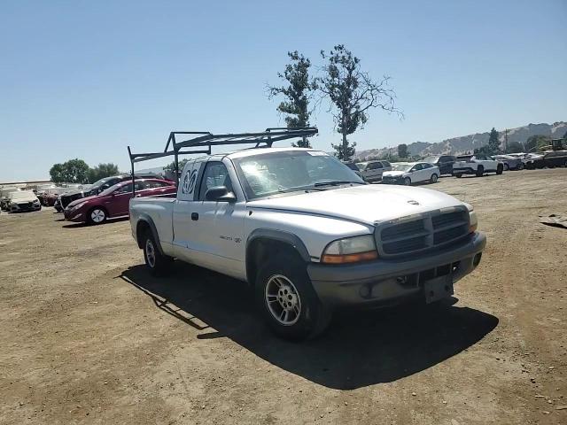 2002 Dodge Dakota - Image 10