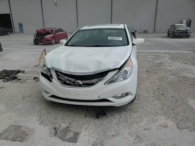 5NPEC4AB5DH529439 2013 Hyundai Sonata Se