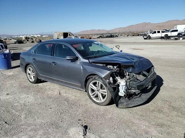 2014 Volkswagen Passat - Image 11