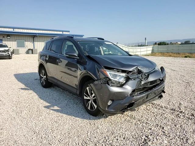 2017 Toyota Rav4 Xle VIN: JTMRFREV5HD198643 Lot: 69667584