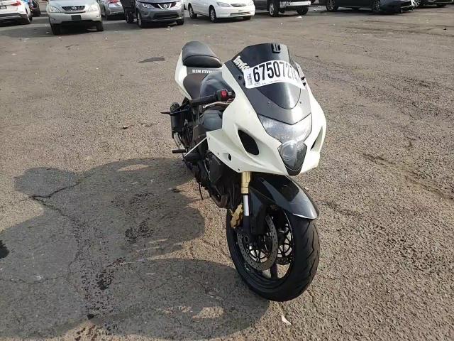 2004 Suzuki Gsx-R750 K VIN: JS1GR7JA342102434 Lot: 67507274