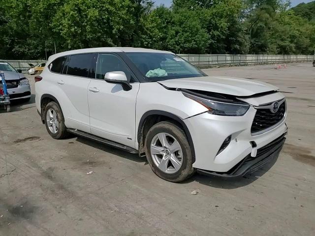 2022 Toyota Highlander Hybrid Le VIN: 5TDBBRCH7NS561373 Lot: 67782344