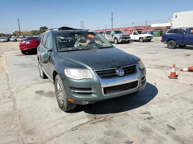 2008 Volkswagen Touareg 2 V6 VIN: WVGBE77L98D031749 Lot: 67328464