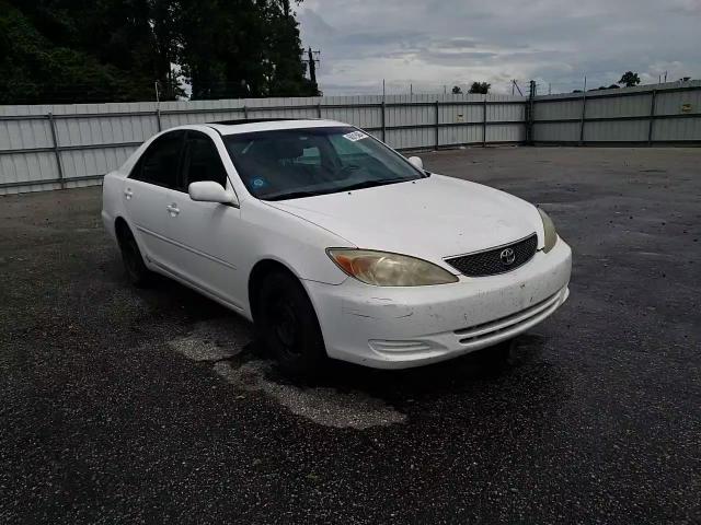 2004 Toyota Camry Le VIN: 4T1BE32K94U357861 Lot: 66315894