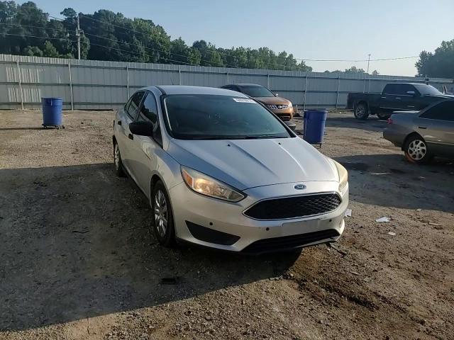 2016 Ford Focus S VIN: 1FADP3E2XGL306842 Lot: 69318614