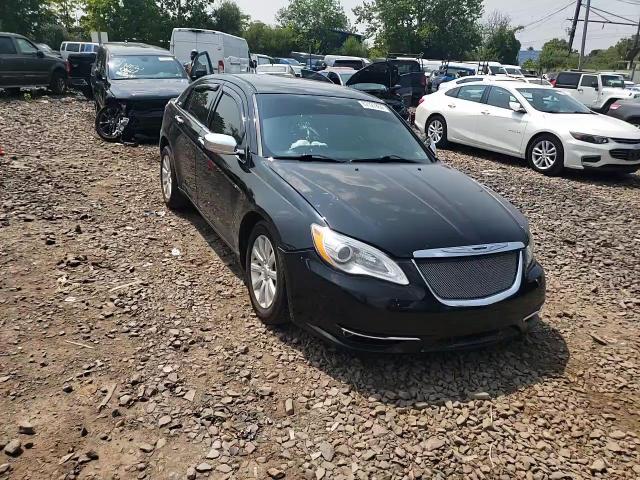 2014 Chrysler 200 Limited VIN: 1C3CCBCG2EN134810 Lot: 67127864