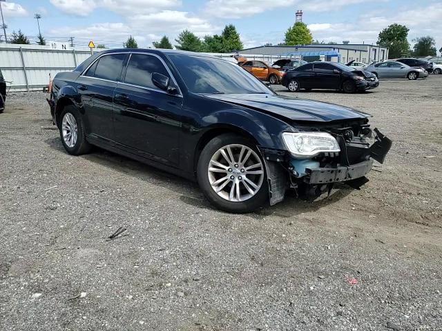 2C3CCAAG3JH338192 2018 Chrysler 300 Touring