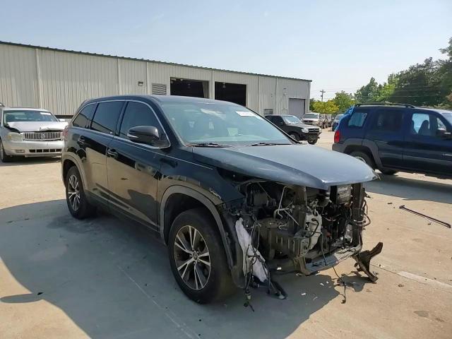 2017 Toyota Highlander Le VIN: 5TDZZRFH7HS216564 Lot: 67230654