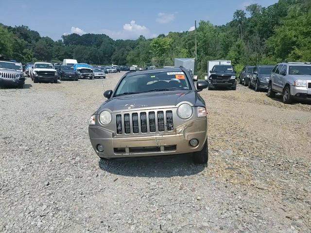 2008 Jeep Compass Sport VIN: 1J8FF47W18D639804 Lot: 65578454