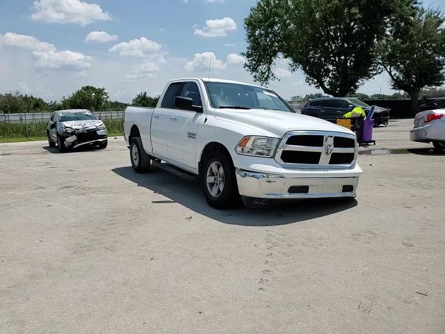 1C6RR6GG5JS303761 2018 Ram 1500 Slt