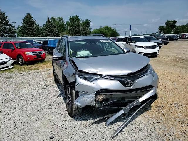 2017 Toyota Rav4 Xle VIN: 2T3RFREV1HW640773 Lot: 64700894
