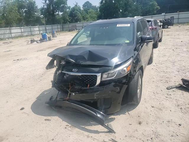 KNDMB5C17J6355646 2018 Kia Sedona Lx