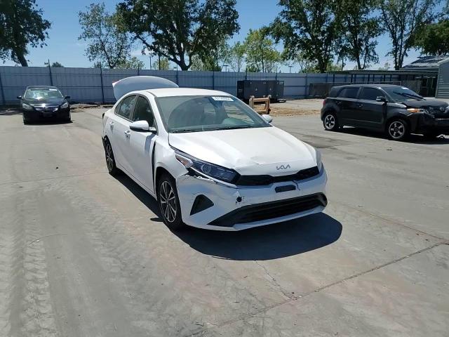 2024 Kia Forte Lx VIN: 3KPF24AD3RE732754 Lot: 67142904