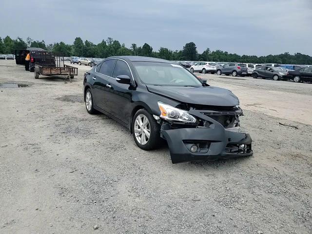 2014 Nissan Altima - Image 11