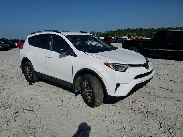 2018 Toyota Rav4 Le VIN: 2T3ZFREV5JW513708 Lot: 68716704