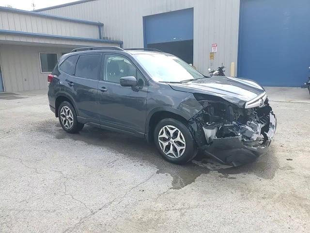 2019 Subaru Forester Premium VIN: JF2SKAEC5KH592495 Lot: 69017904