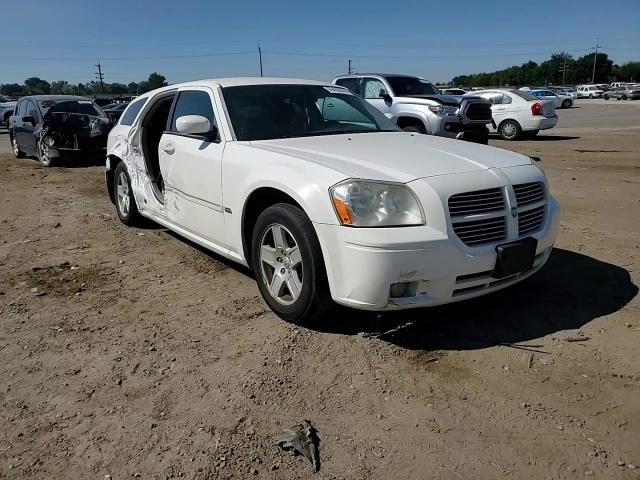 2006 Dodge Magnum Sxt VIN: 2D4FV47V46H378592 Lot: 69456074