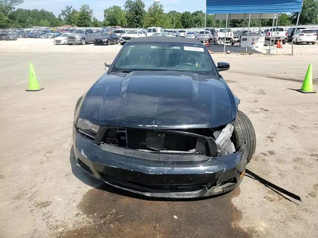 1ZVBP8EM7B5153055 2011 Ford Mustang