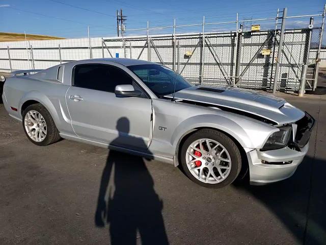 2006 Ford Mustang - Image 11
