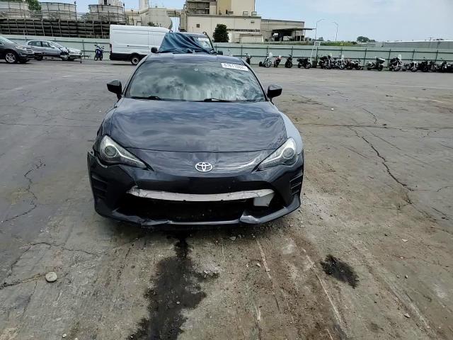 JF1ZNAA19H8703878 2017 Toyota 86 Base