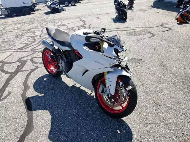 2018 Ducati Supersport VIN: ZDMVABDS3JB005715 Lot: 65178244