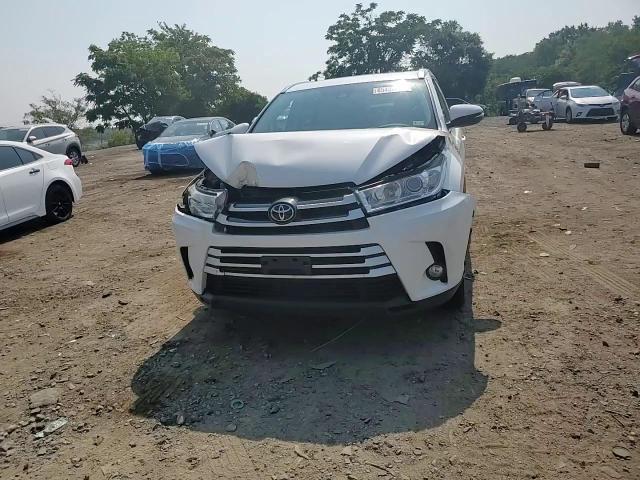 2019 Toyota Highlander Se VIN: 5TDJZRFH8KS577872 Lot: 65498194