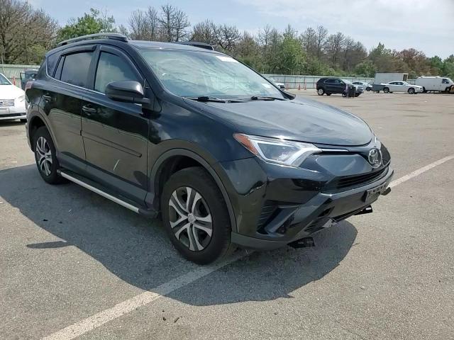 2017 Toyota Rav4 Le VIN: 2T3BFREV8HW646605 Lot: 67530174