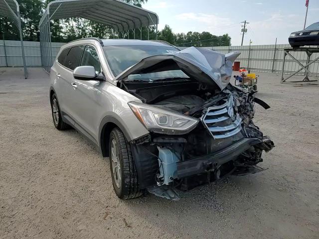 2016 Hyundai Santa Fe - Image 14