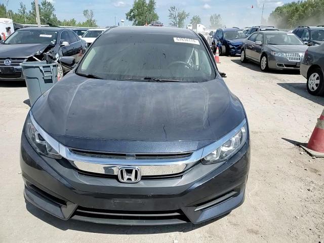 2HGFC2F57JH590339 2018 Honda Civic Lx