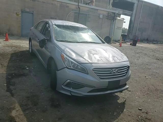 2015 Hyundai Sonata - Image 11
