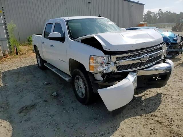 2007 Chevrolet Silverado K1500 Crew Cab VIN: 2GCEK13C171651177 Lot: 68477054