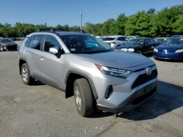 2022 Toyota Rav4 Xle VIN: 4T3RWRFV4NU070701 Lot: 68162234