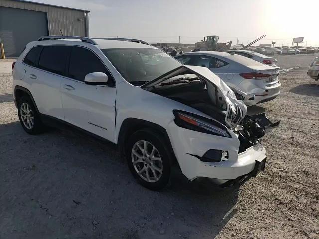 2018 Jeep Cherokee Latitude VIN: 1C4PJLCBXJD538712 Lot: 64696064